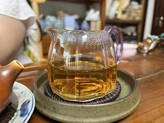 图为90年代中期下关飞台铁饼