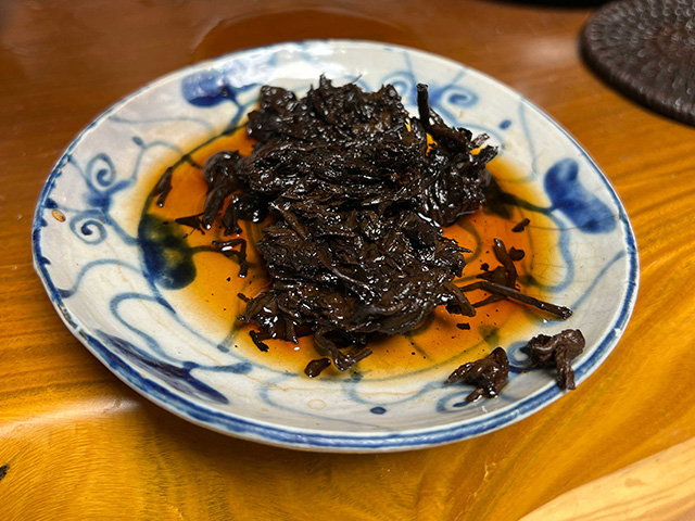 图为1996年玫瑰熟砖云南普洱茶砖