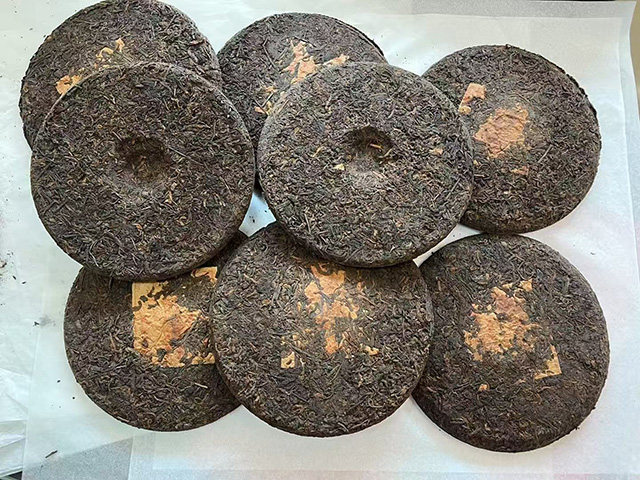 图为60年代英敏号青饼