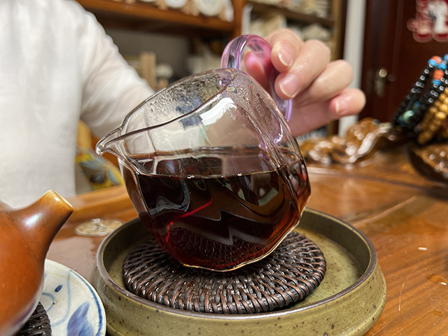 图为60年代英敏号青饼
