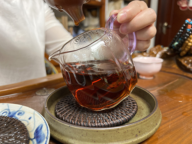 图为60年代英敏号青饼