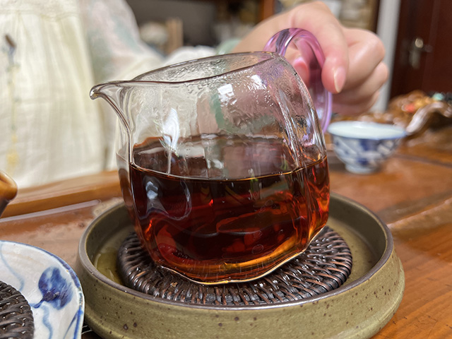 图为60年代英敏号青饼