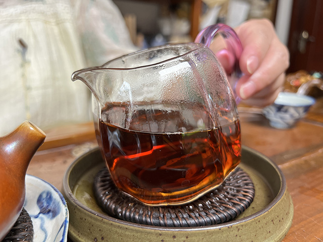 图为60年代英敏号青饼