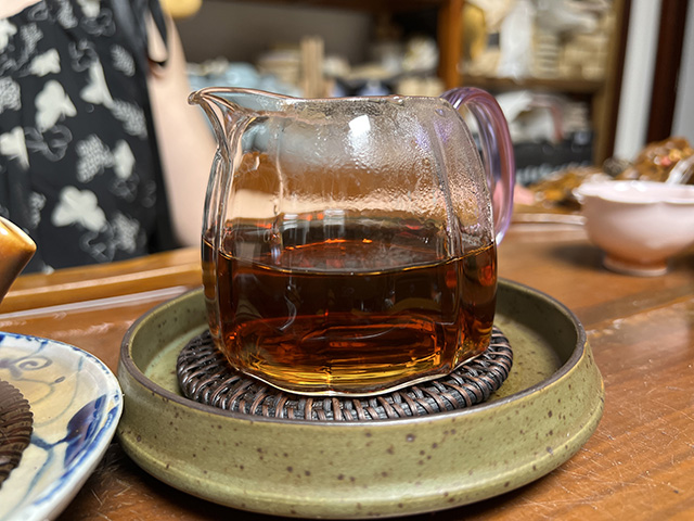 图为2000年易武老树圆茶易武春尖
