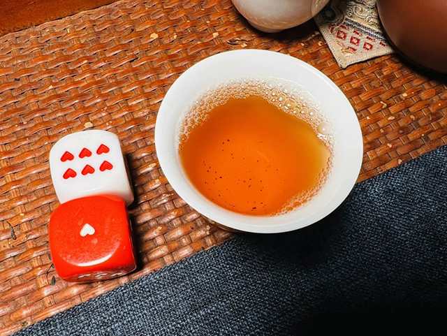大益601巴达孔雀普洱茶品质特点