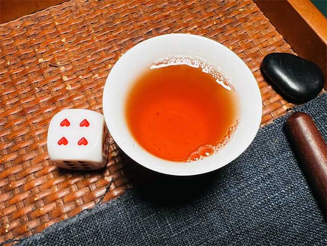 大益101一源青饼普洱茶品质特点