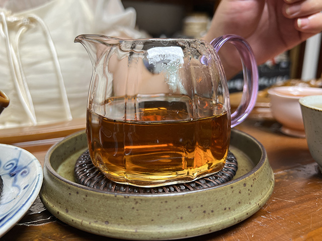 1996年花园茶厂首批敬字号青饼