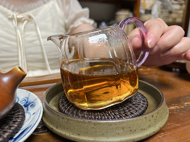 1996年花园茶厂首批敬字号青饼