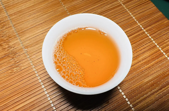 今大福2014年大印藏茶王青饼