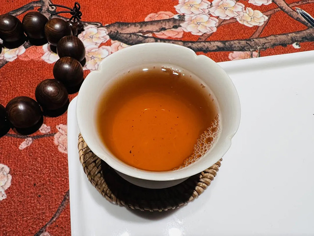 广隆2014冰春王普洱茶品质特点