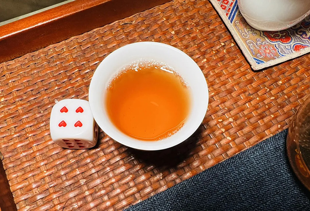 福今2011年珍藏青饼普洱茶品质特点