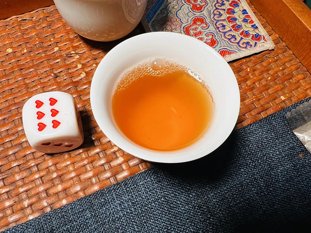 福今2011年珍藏青饼普洱茶品质特点
