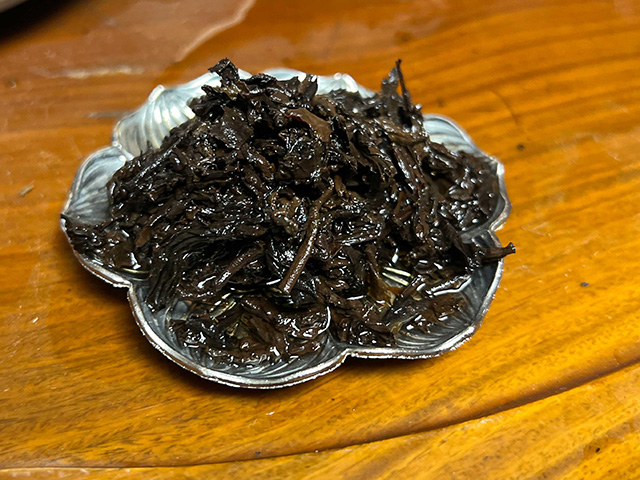 图为90年代大益玫瑰熟砖