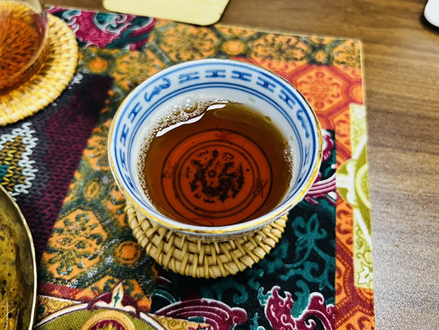 下关2003年小飞铁饼普洱茶