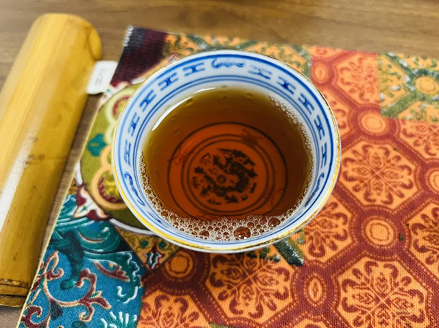 下关2003年小飞铁饼普洱茶