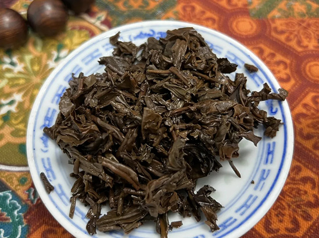 下关2003年小飞铁饼普洱茶