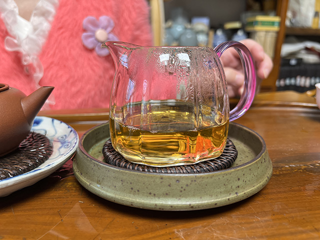 图为紫玉2007年永德忙肺山古树茶
