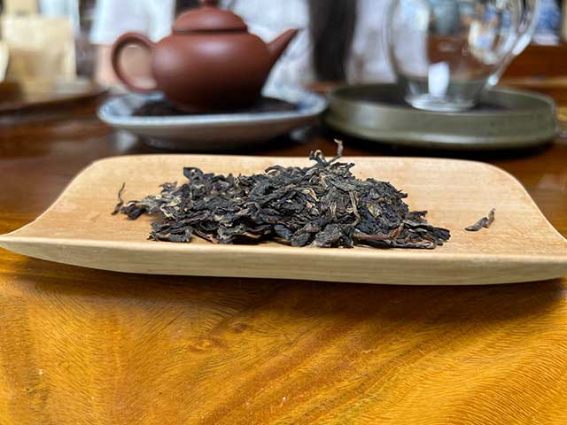 图为紫玉2007年永德武家寨古树茶
