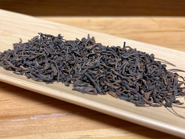 图为昆明仓2003年宫廷熟茶散料