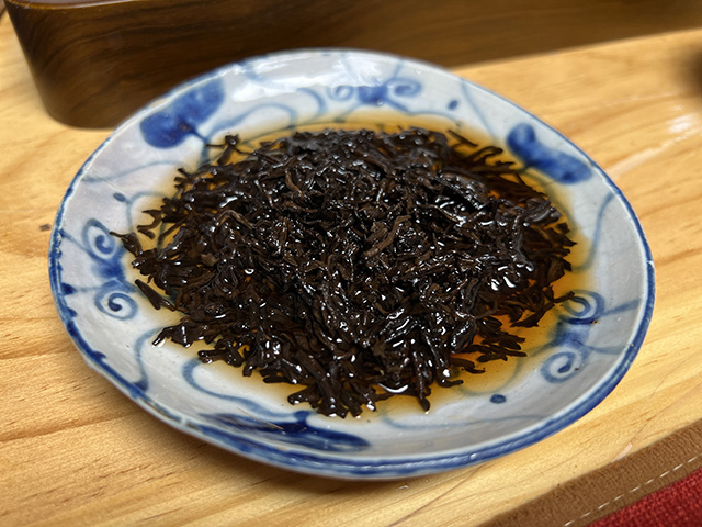 图为昆明仓2003年宫廷熟茶散料