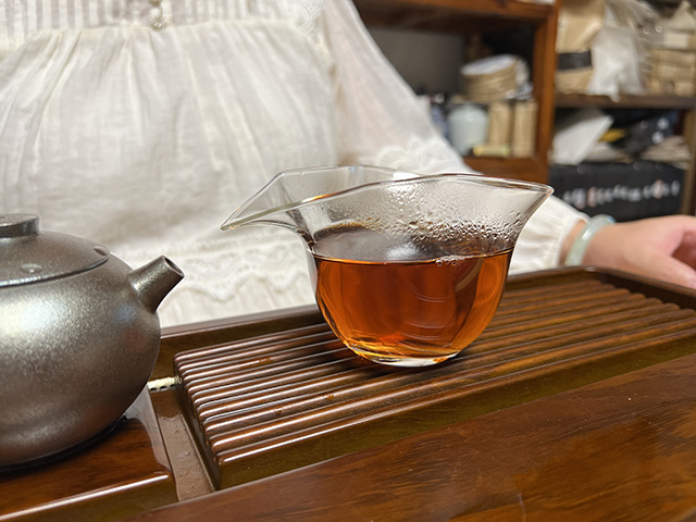 图为昆明仓2003年宫廷熟茶散料