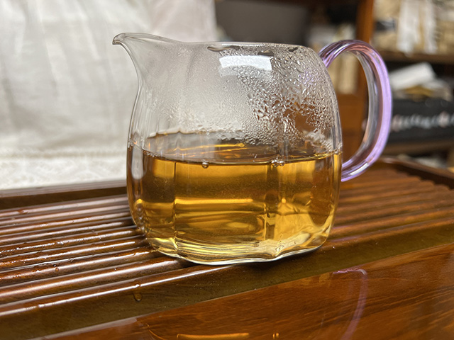 图为福海厂2003年易武正山小金瓜茶