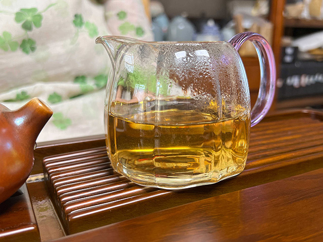 图为私藏红印2015年薄荷塘古树茶