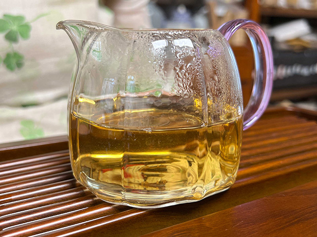 图为私藏红印2015年薄荷塘古树茶
