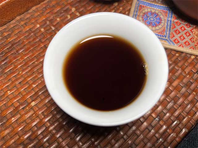福今2005年金孔雀2号熟饼普洱茶