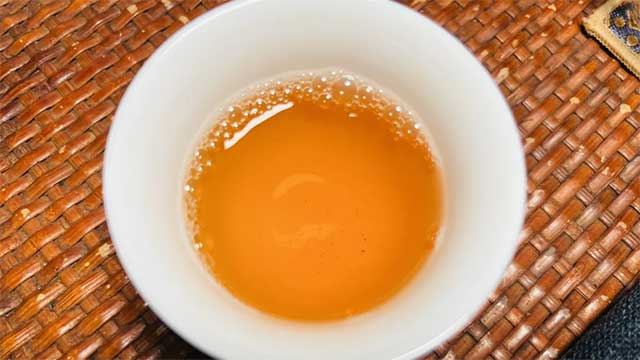 大益1701轩辕号青饼普洱茶