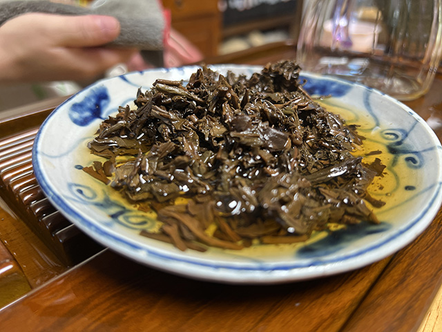 图为宜良茶厂90年代苹果绿青饼