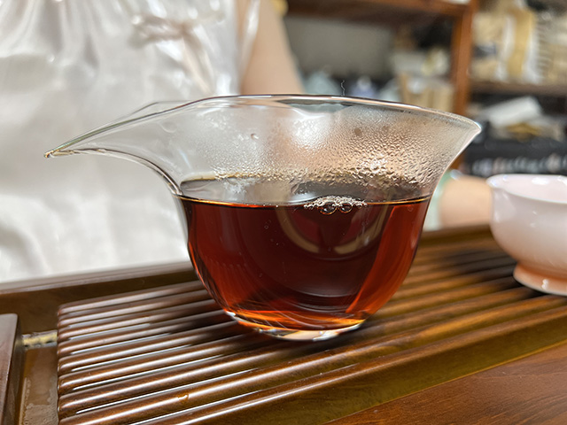 图为昆明仓2003年宫廷熟茶散料