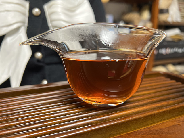 图为昆明仓2003年宫廷熟茶散料
