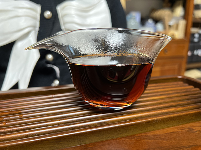 图为昆明仓2003年宫廷熟茶散料
