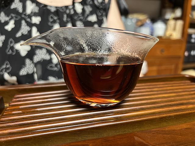 图为昆明仓2003年宫廷熟茶散料