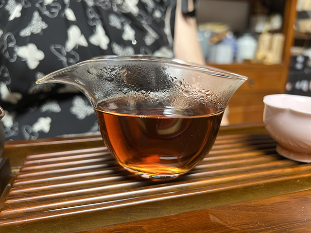 图为昆明仓2003年宫廷熟茶散料