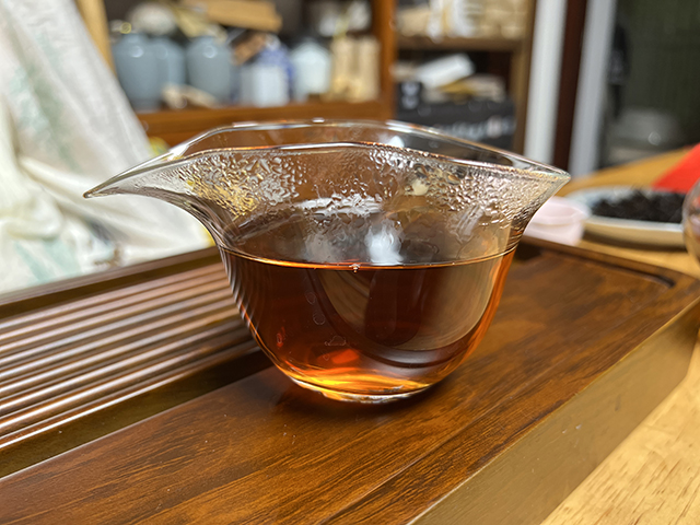 图为昆明仓2003年宫廷熟茶散料