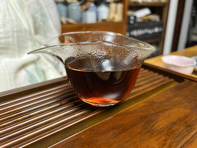 图为昆明仓2003年宫廷熟茶散料