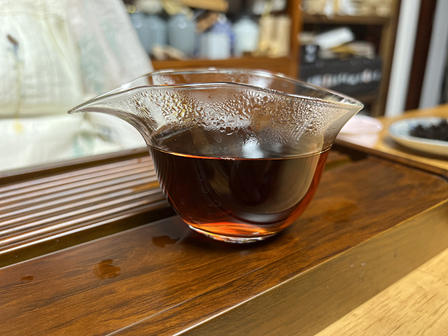 图为昆明仓2003年宫廷熟茶散料
