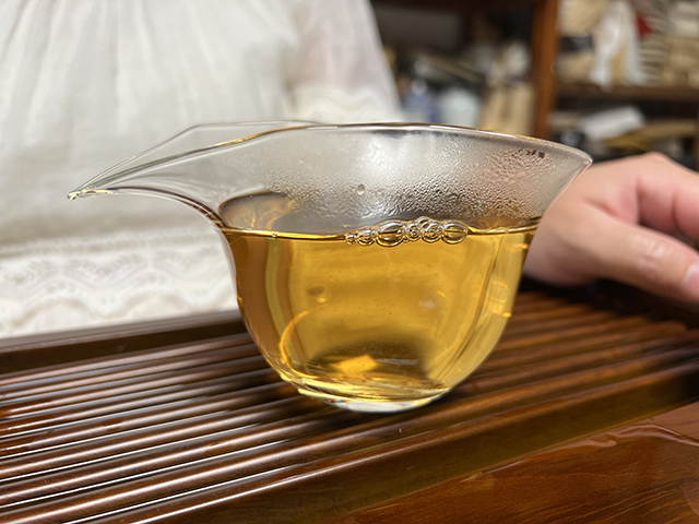 图为福海厂2003年易武正山小金瓜茶