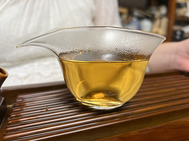 图为福海厂2003年易武正山小金瓜茶