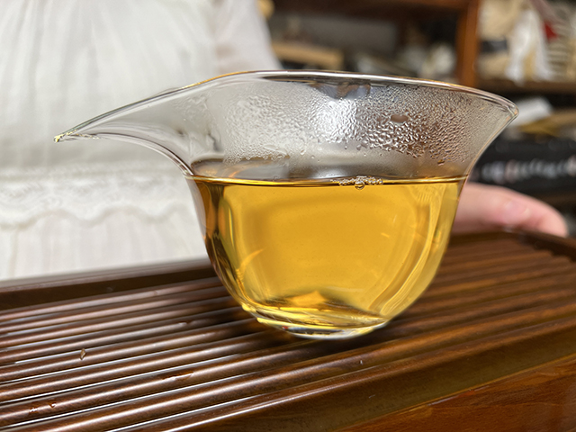 图为福海厂2003年易武正山小金瓜茶
