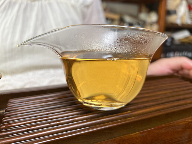 图为福海厂2003年易武正山小金瓜茶