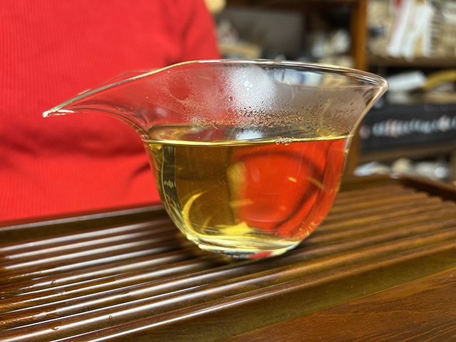 图为私藏红印2015年薄荷塘古树茶