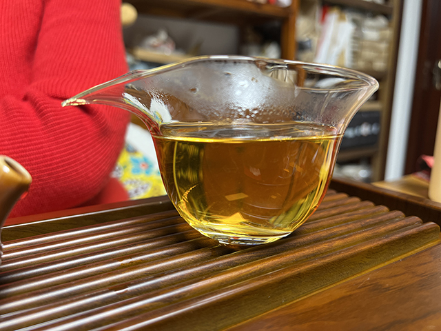 图为私藏红印2015年薄荷塘古树茶