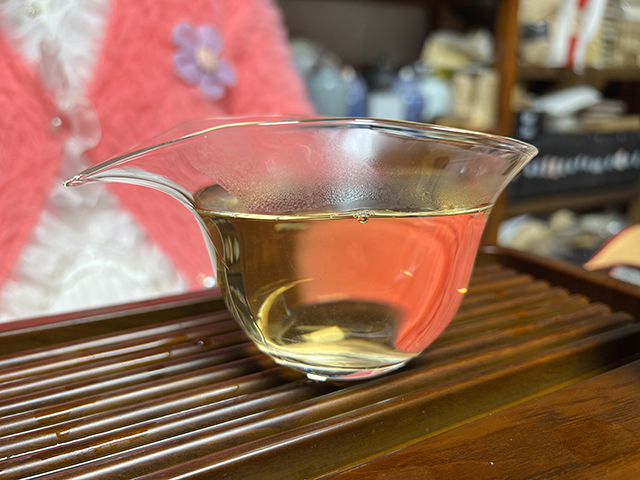 图为勐海茶厂90年代雪印青饼