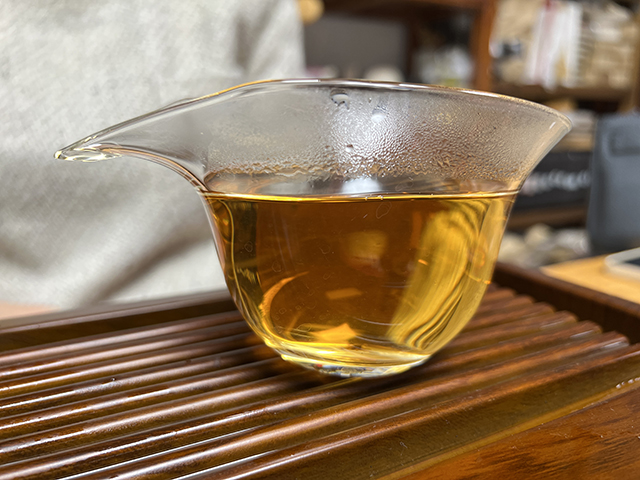 图为2003年309批7542青饼