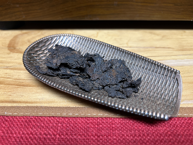 图为云南勐海普洱砖茶1997年500克熟茶砖