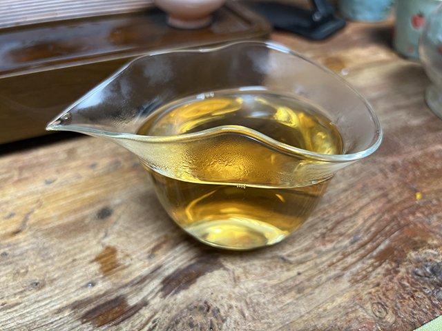 图为2003年309批7542青饼