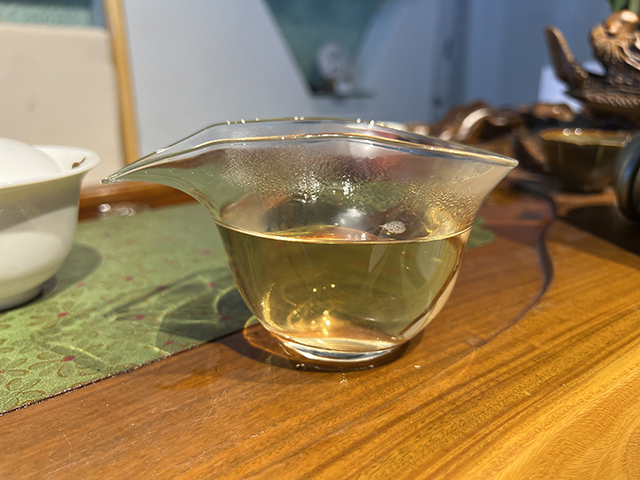 图为私藏红印2016年薄荷塘古树青饼